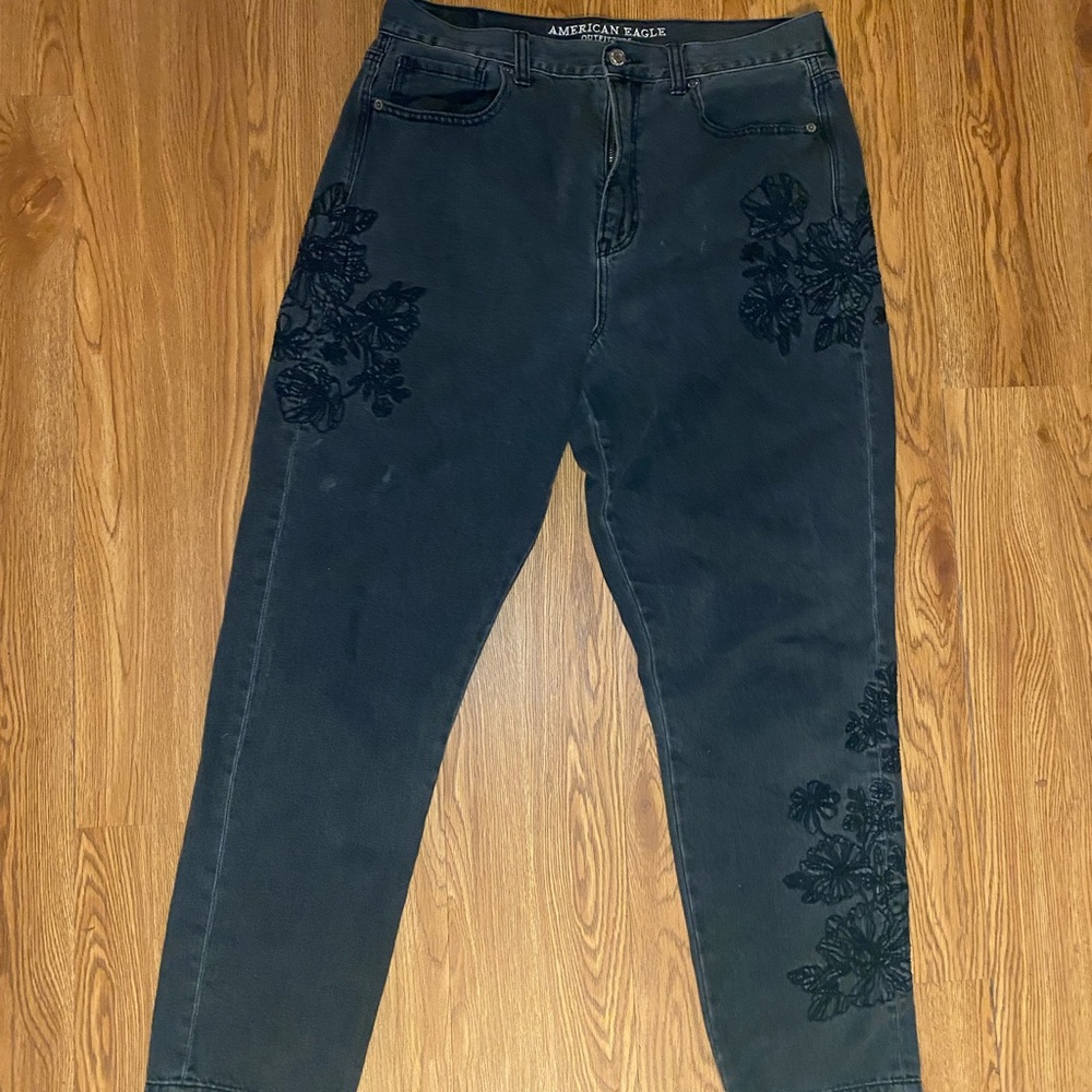 American Eagle Mom Jean